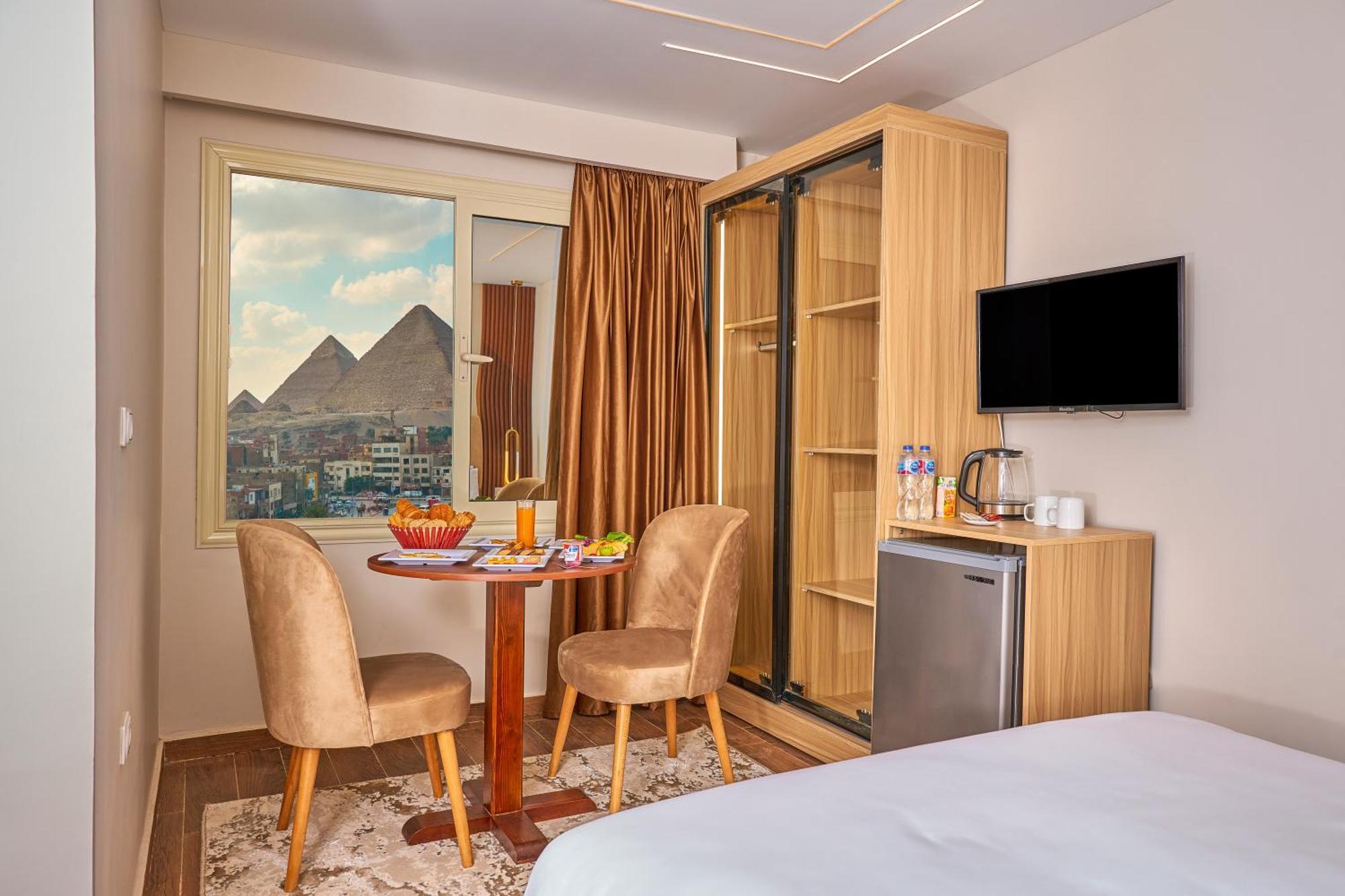 Rotana Pyramids View Hostel Nazlet el-Sisi Exterior photo